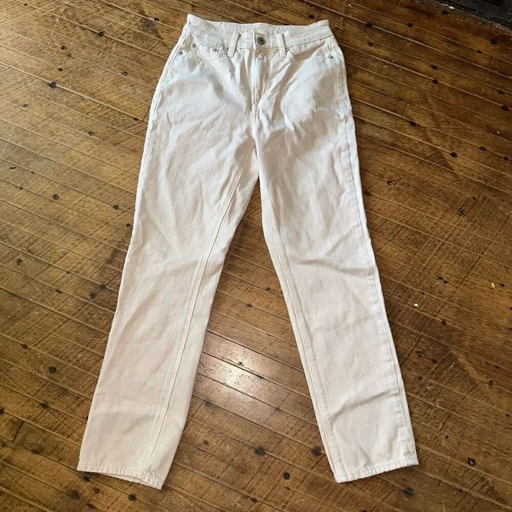 American Eagle tan Mom straight size 0 high waist jeans